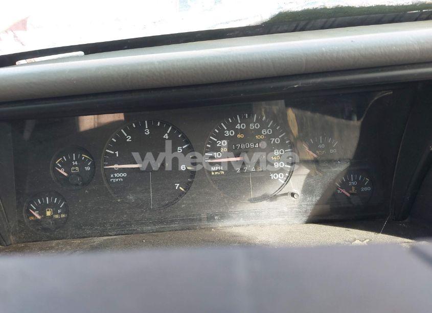 Photo 7 of 1994 Jeep Grand CHEROKEE LAREDO (VIN 1J4GZ58S0RC100435)