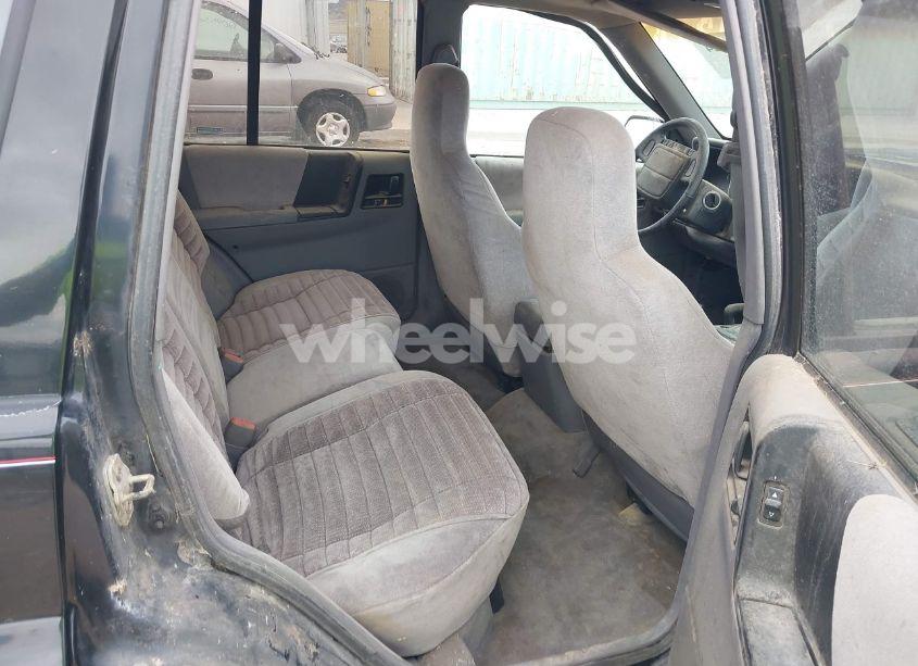 Photo 8 of 1994 Jeep Grand CHEROKEE LAREDO (VIN 1J4GZ58S2RC118838)