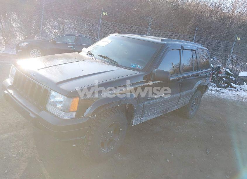 Photo 2 of 1996 Jeep Grand CHEROKEE LAREDO (VIN 1J4GZ58S3TC197587)
