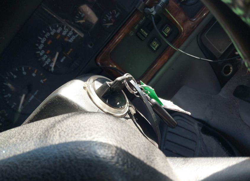 Photo 11 of 1997 Jeep Grand CHEROKEE LAREDO/TSI (VIN 1J4GZ58S5VC642785)