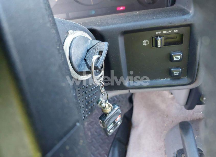 Photo 11 of 1994 Jeep Grand CHEROKEE LAREDO (VIN 1J4GZ58S6RC146044)