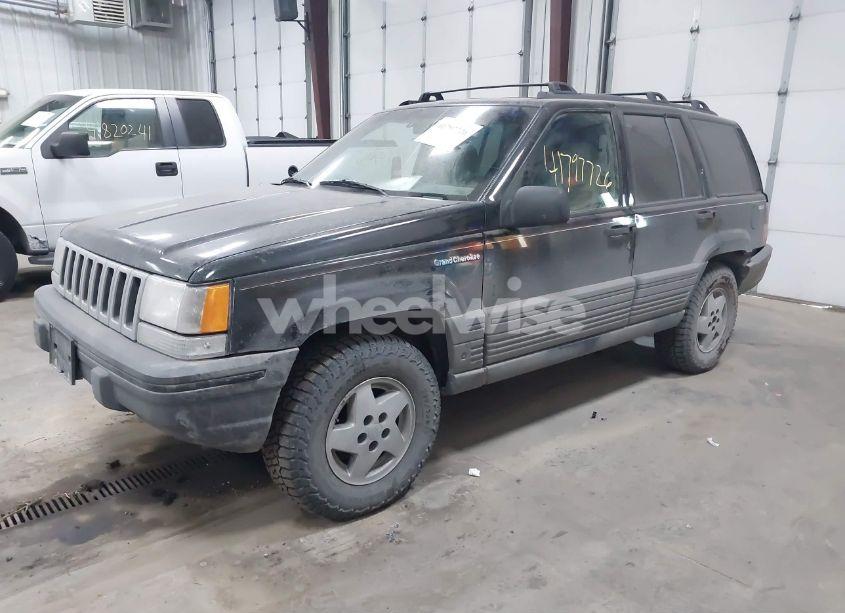 Photo 2 of 1995 Jeep Grand CHEROKEE LAREDO (VIN 1J4GZ58S6SC765863)
