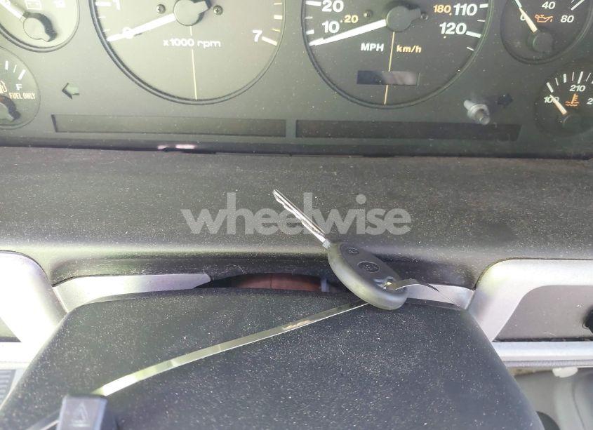 Photo 11 of 1996 Jeep Grand CHEROKEE LAREDO (VIN 1J4GZ58S9TC268615)