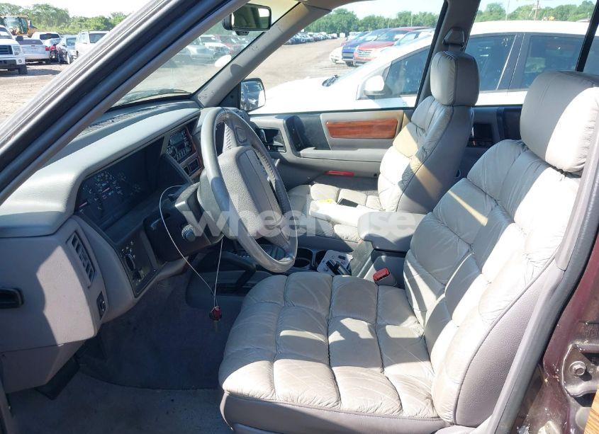 Photo 5 of 1993 Jeep Grand CHEROKEE (VIN 1J4GZ88Y2PC508339)