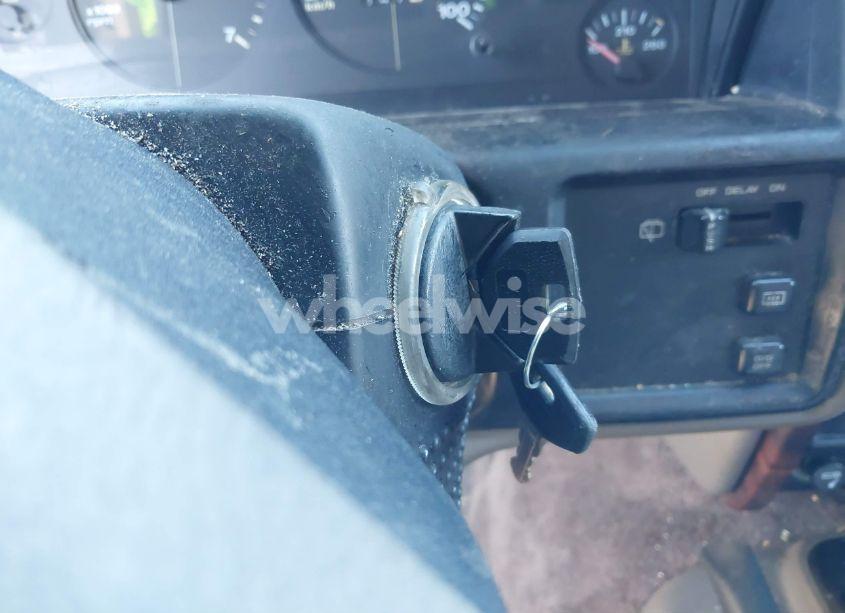 Photo 11 of 1993 Jeep Grand CHEROKEE SPORT (VIN 1J4GZ88Y9PC532329)