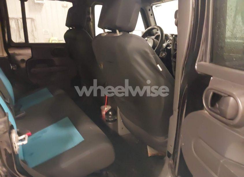 Photo 8 of 2010 Jeep Wrangler UNLIMITED SPORT (VIN 1J4HA3H10AL178077)