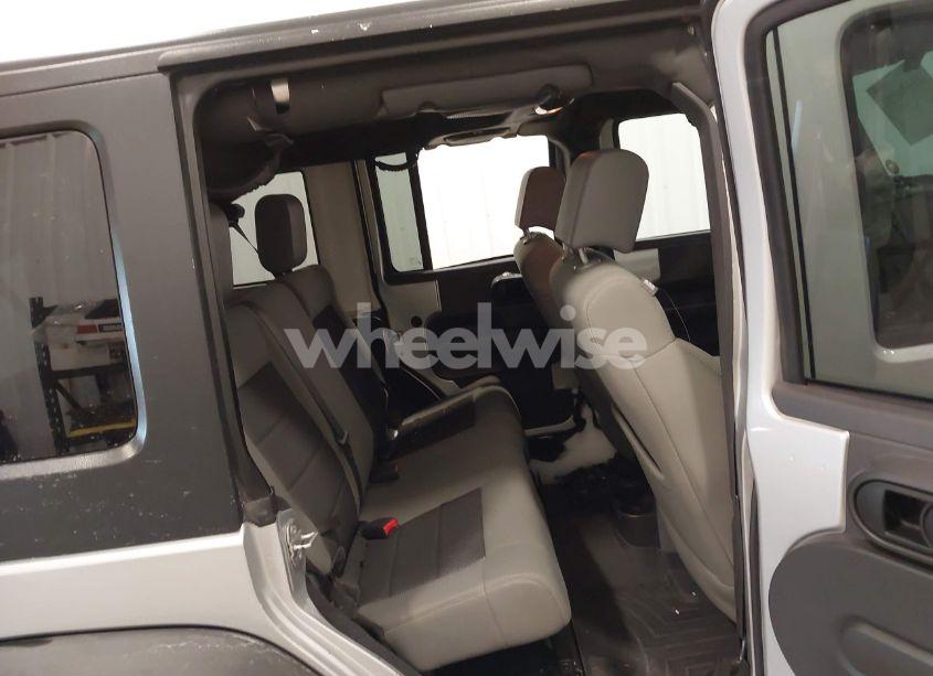 Photo 8 of 2010 Jeep Wrangler UNLIMITED SPORT (VIN 1J4HA3H15AL117324)