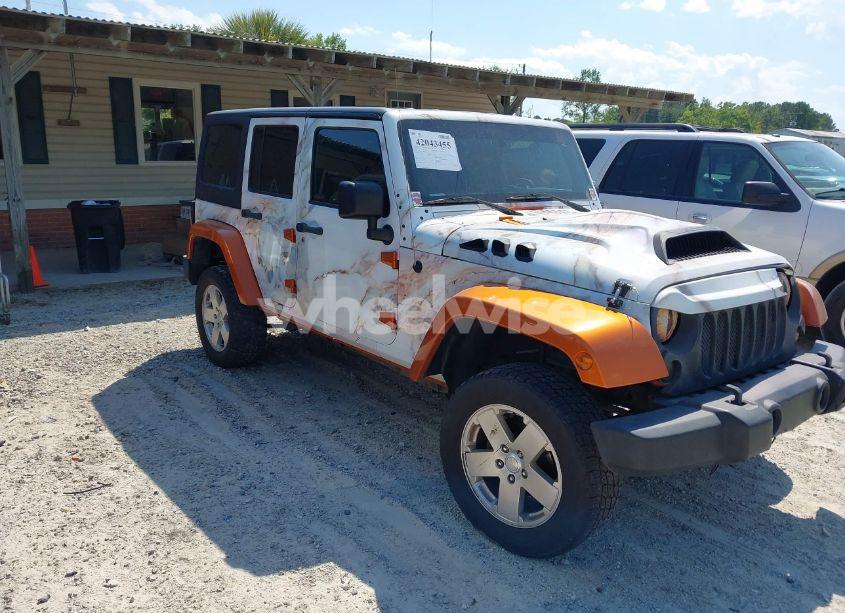 2011 Jeep Wrangler UNLIMITED SAHARA (VIN 1J4HA5H12BL502191) main photo