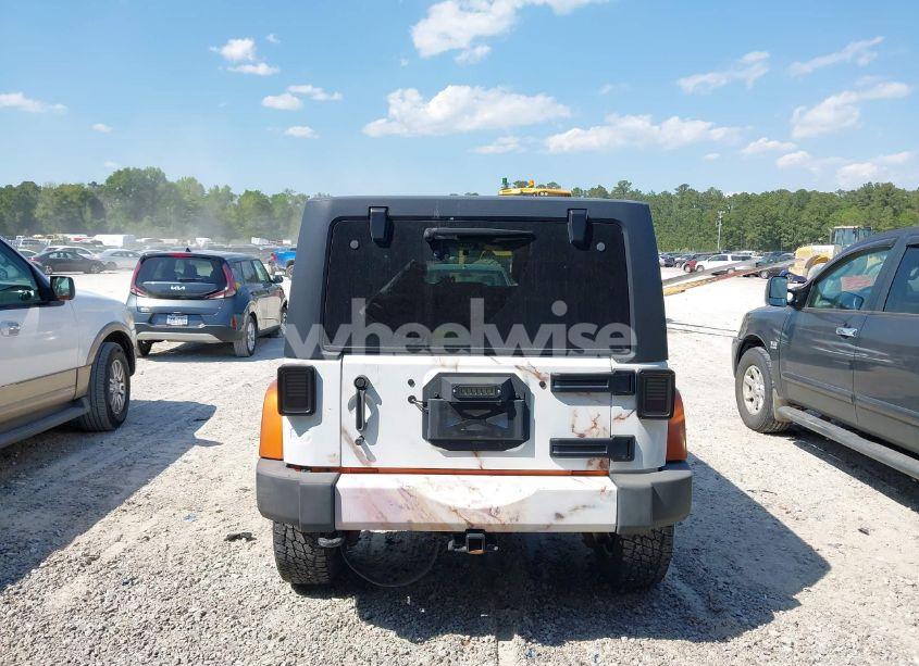 Photo 16 of 2011 Jeep Wrangler UNLIMITED SAHARA (VIN 1J4HA5H12BL502191)