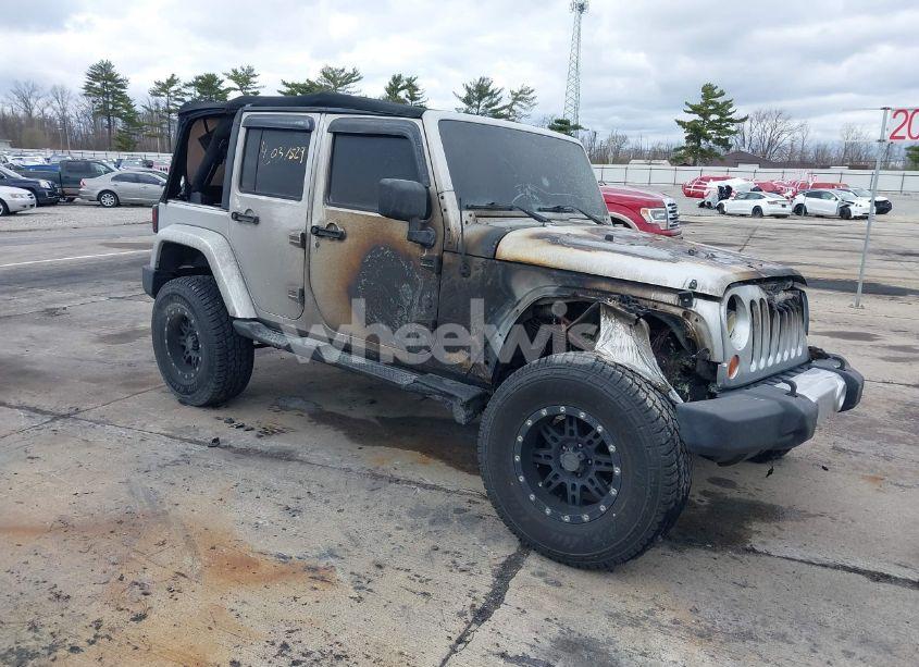 2011 Jeep Wrangler UNLIMITED SAHARA (VIN 1J4HA5H13BL572234) main photo