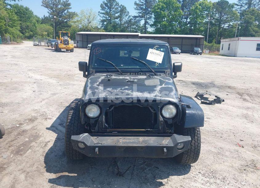 Photo 13 of 2010 Jeep Wrangler UNLIMITED SAHARA (VIN 1J4HA5H16AL145869)