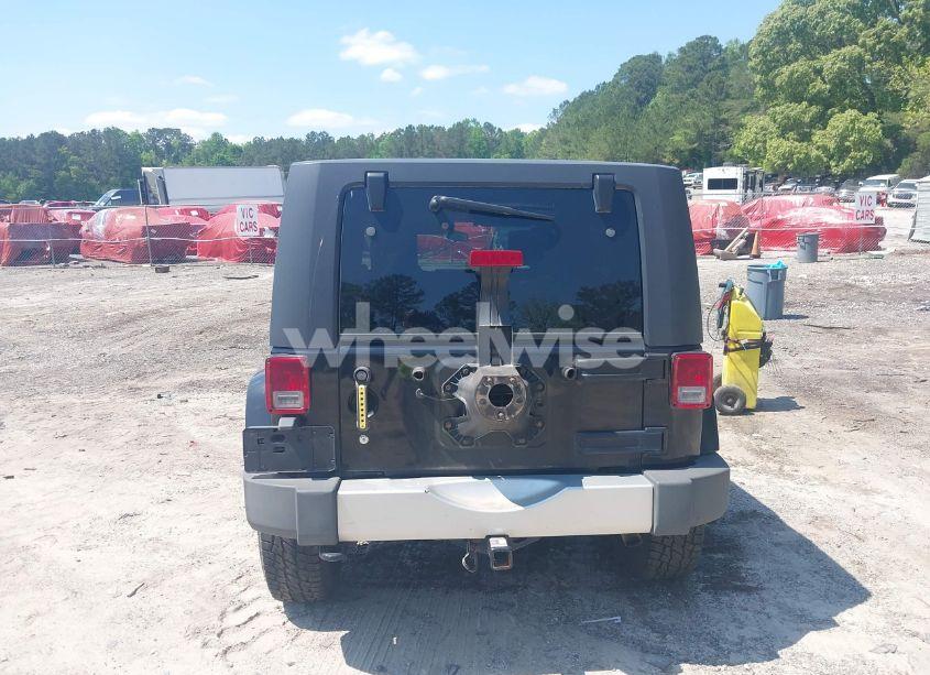 Photo 17 of 2010 Jeep Wrangler UNLIMITED SAHARA (VIN 1J4HA5H16AL145869)