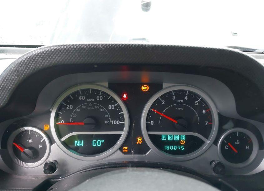 Photo 7 of 2010 Jeep Wrangler UNLIMITED SAHARA (VIN 1J4HA5H16AL171064)