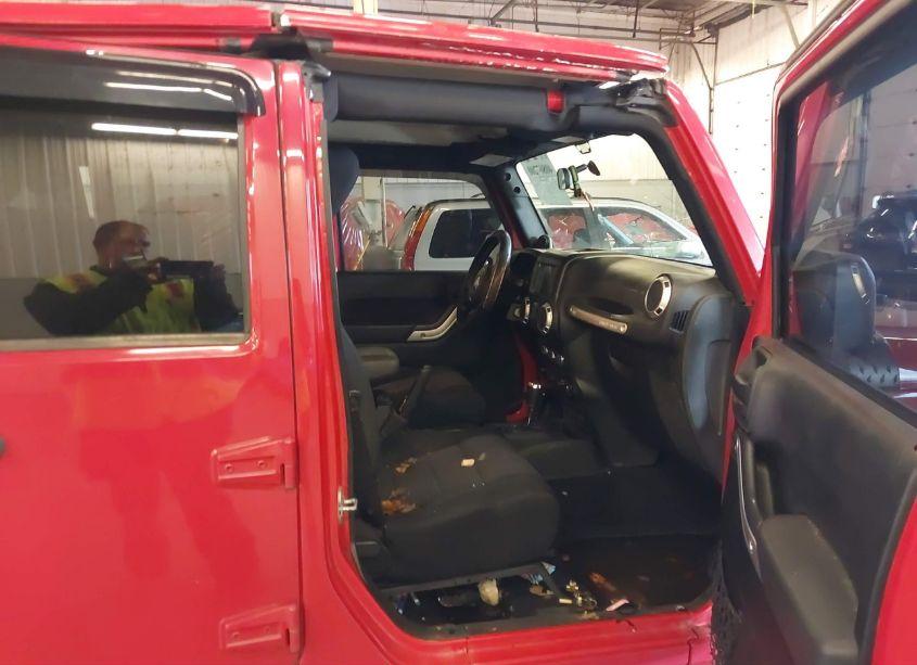 Photo 5 of 2011 Jeep Wrangler UNLIMITED SAHARA (VIN 1J4HA5H17BL576562)