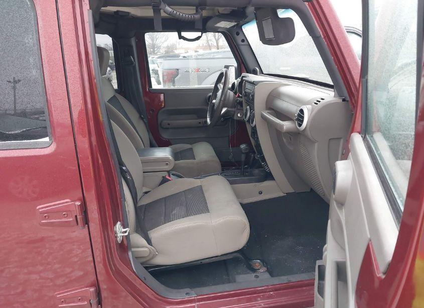 Photo 5 of 2010 Jeep Wrangler UNLIMITED SAHARA (VIN 1J4HA5H18AL106605)