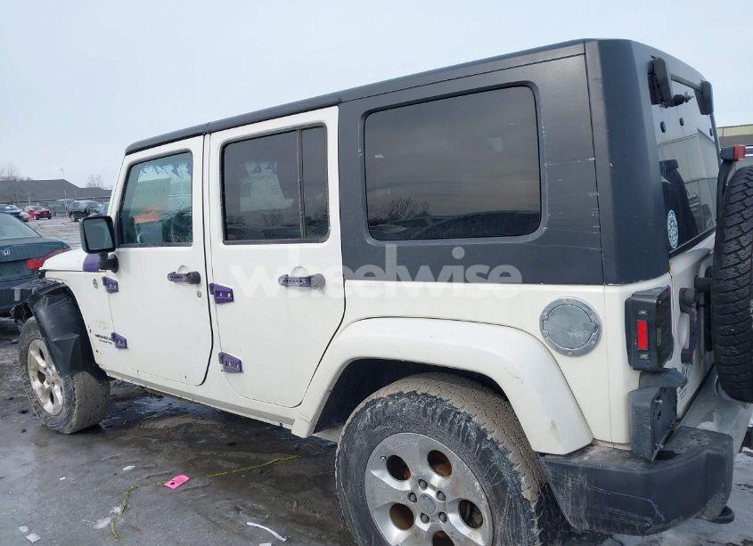 Photo 15 of 2010 Jeep Wrangler UNLIMITED SAHARA (VIN 1J4HA5H19AL177179)