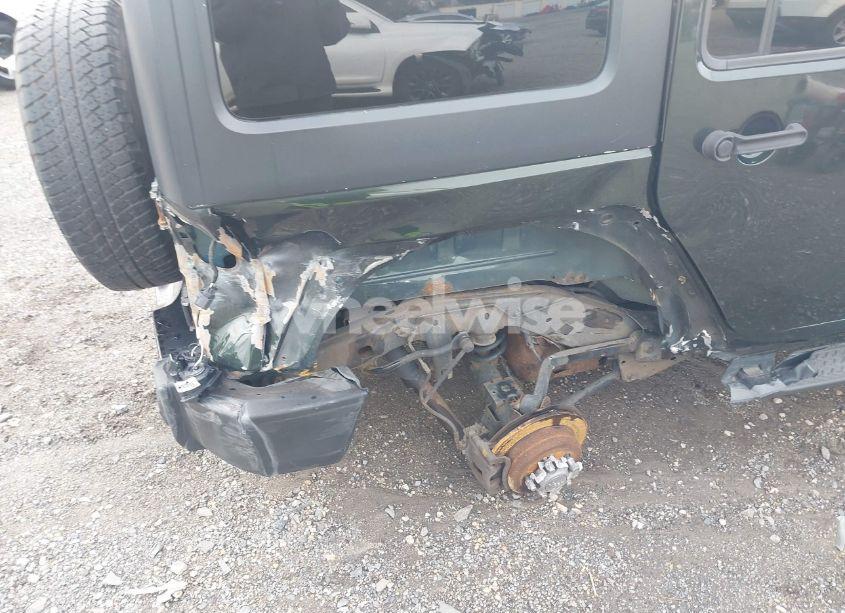 Photo 6 of 2011 Jeep Wrangler UNLIMITED SAHARA (VIN 1J4HA5H1XBL522771)