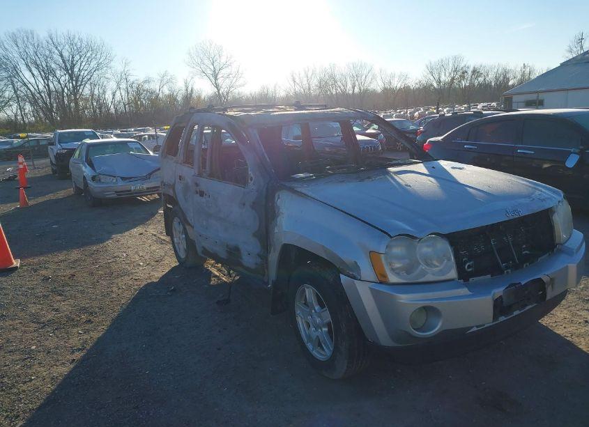 2005 Jeep Grand CHEROKEE LAREDO (VIN 1J4HR48N05C627975) main photo