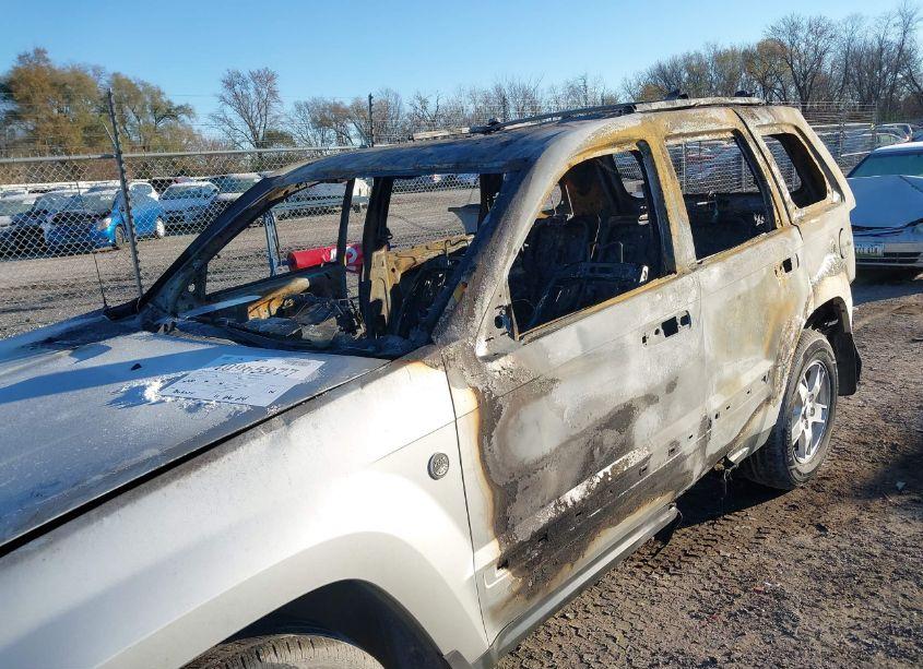 Photo 6 of 2005 Jeep Grand CHEROKEE LAREDO (VIN 1J4HR48N05C627975)