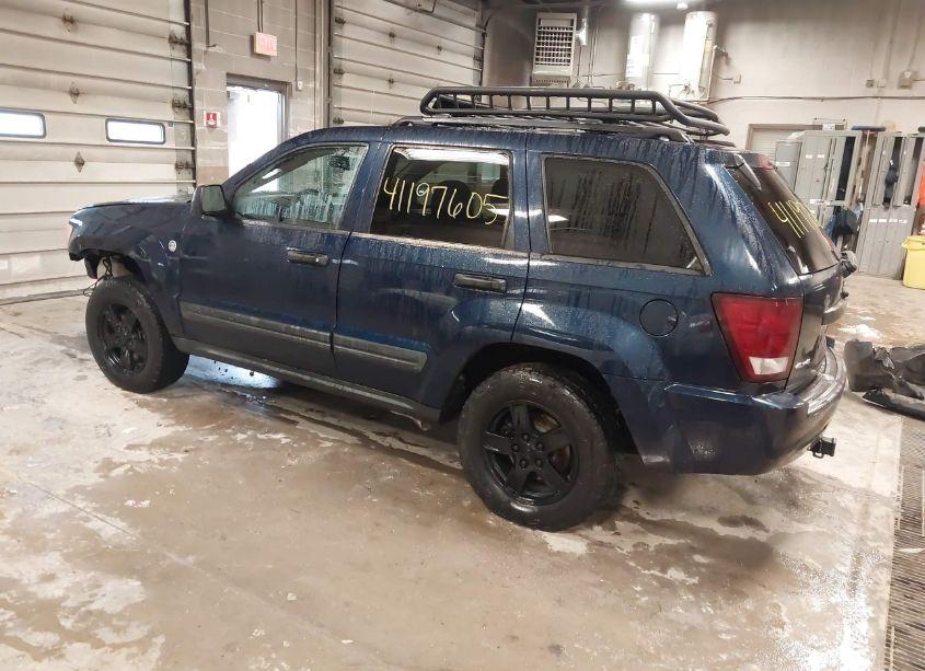 Photo 3 of 2005 Jeep Grand CHEROKEE LAREDO (VIN 1J4HR48N05C727655)