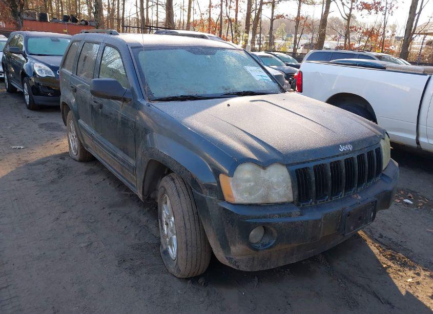 2005 Jeep Grand CHEROKEE LAREDO (VIN 1J4HR48N25C643840) main photo