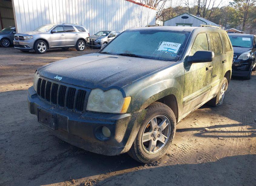 Photo 2 of 2005 Jeep Grand CHEROKEE LAREDO (VIN 1J4HR48N25C643840)