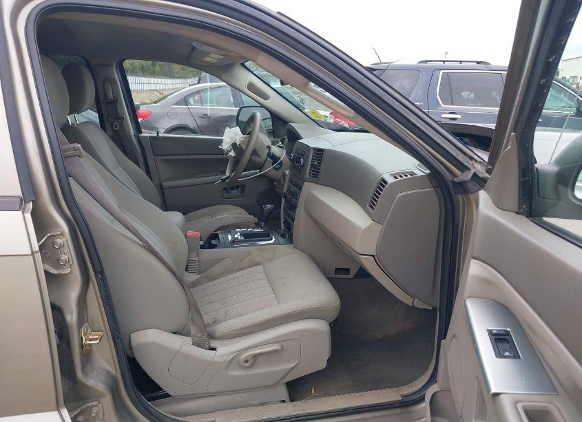 Photo 5 of 2006 Jeep Grand CHEROKEE LAREDO (VIN 1J4HR48N26C210116)