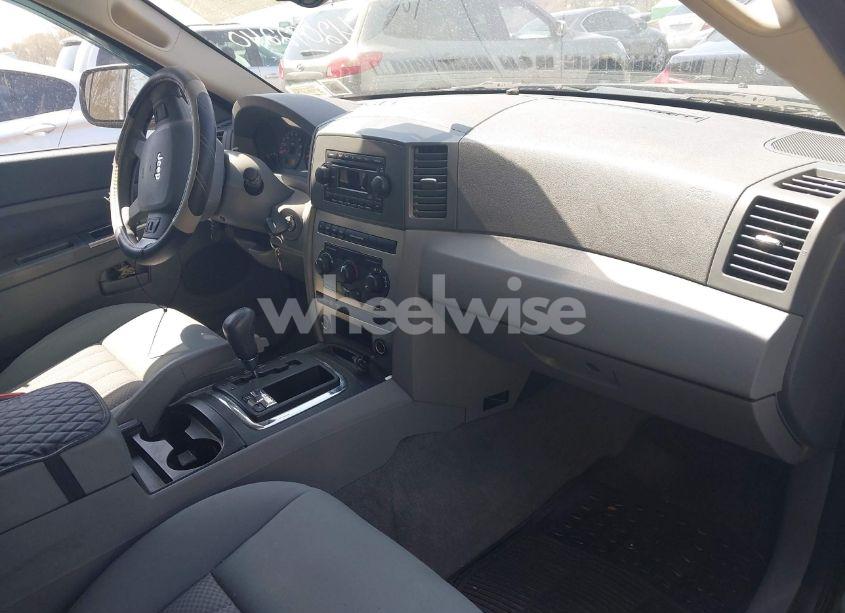 Photo 5 of 2005 Jeep Grand CHEROKEE LAREDO (VIN 1J4HR48N35C578674)