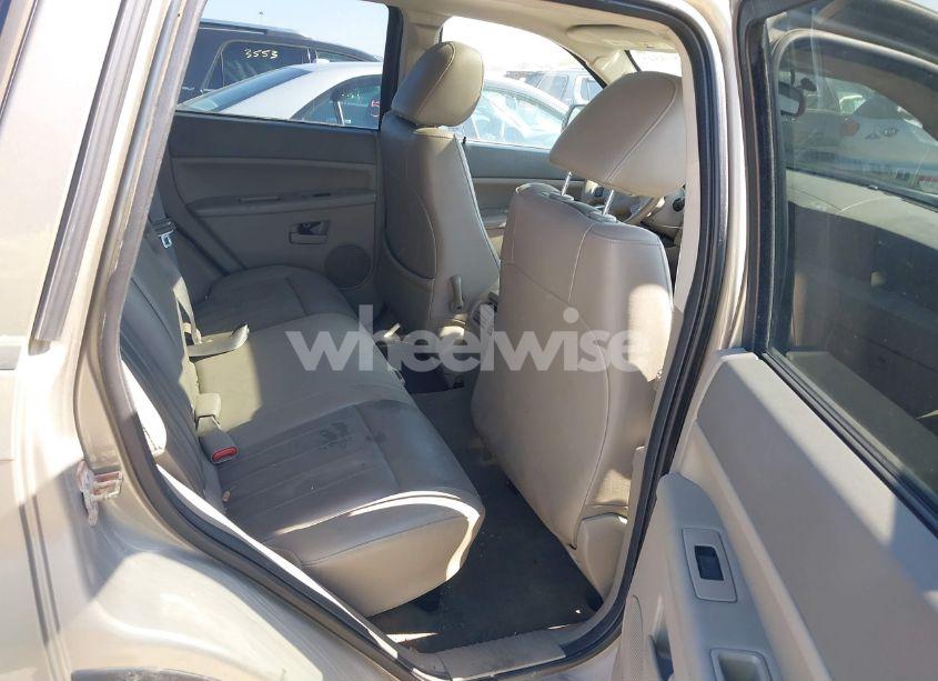 Photo 8 of 2005 Jeep Grand CHEROKEE LAREDO (VIN 1J4HR48N35C647637)