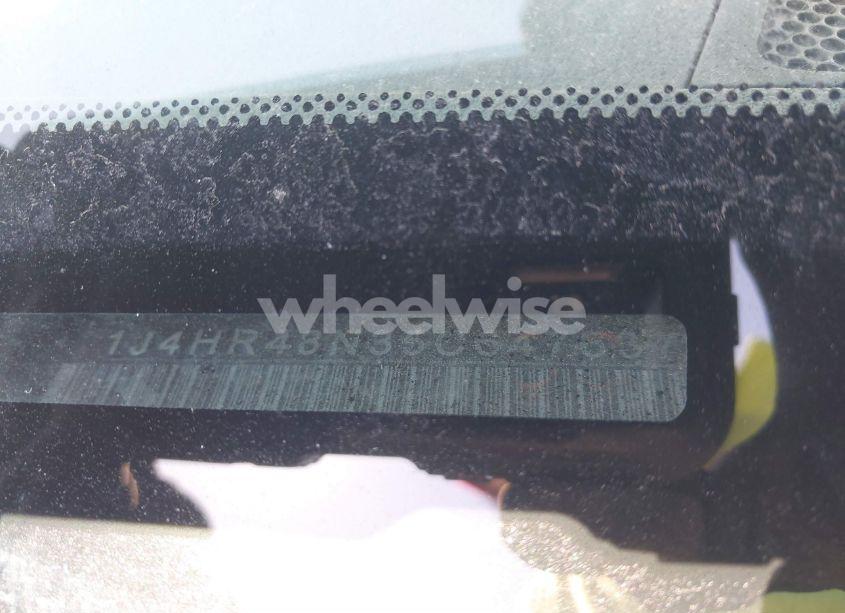 Photo 9 of 2005 Jeep Grand CHEROKEE LAREDO (VIN 1J4HR48N35C647637)