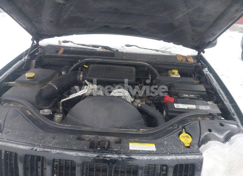 Photo 10 of 2005 Jeep Grand CHEROKEE LAREDO (VIN 1J4HR48N45C530441)