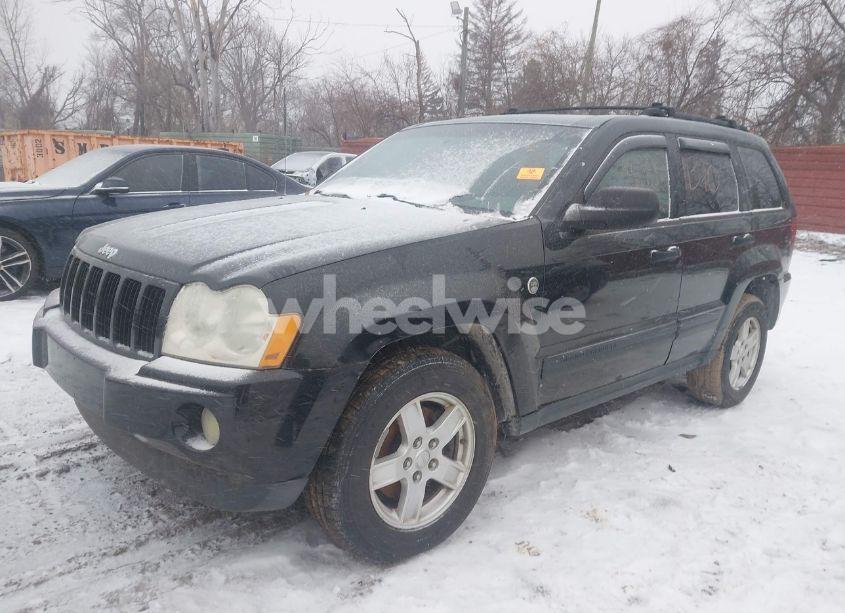 Photo 2 of 2005 Jeep Grand CHEROKEE LAREDO (VIN 1J4HR48N45C530441)