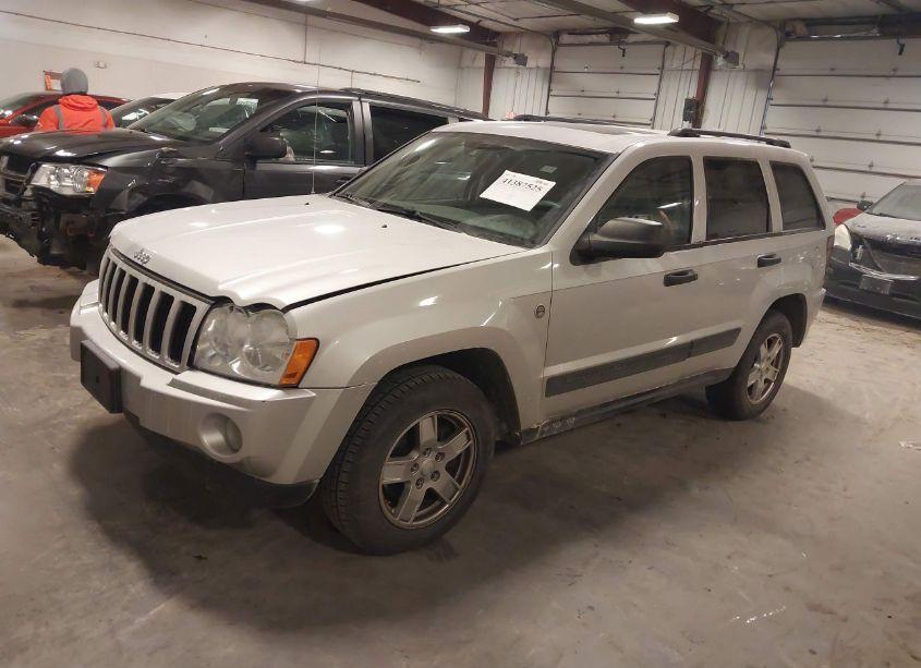 Photo 2 of 2006 Jeep Grand CHEROKEE LAREDO (VIN 1J4HR48N46C255686)