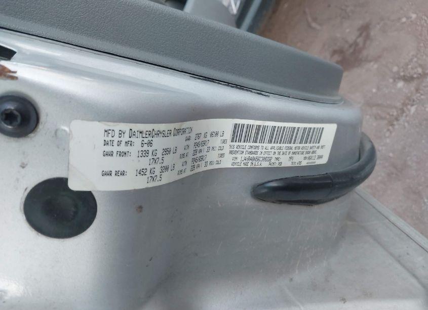 Photo 8 of 2006 Jeep Grand CHEROKEE LAREDO (VIN 1J4HR48N56C308332)