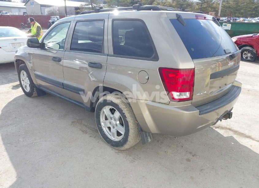 Photo 3 of 2005 Jeep Grand CHEROKEE LAREDO (VIN 1J4HR48N65C552764)