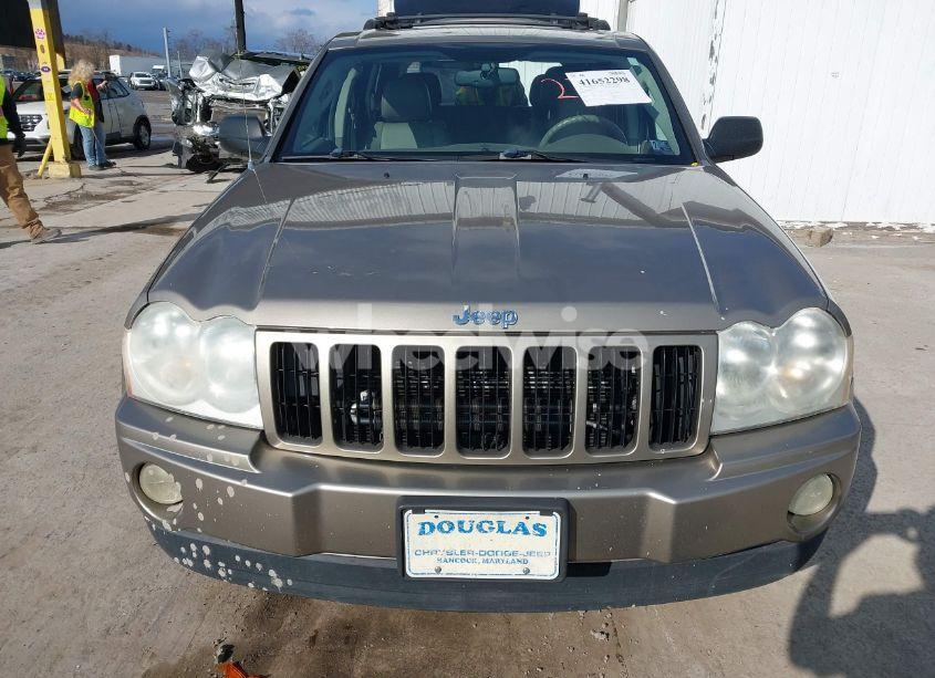 Photo 6 of 2005 Jeep Grand CHEROKEE LAREDO (VIN 1J4HR48N65C552764)