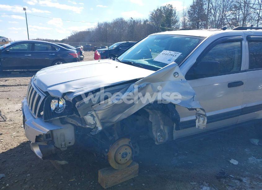 Photo 6 of 2005 Jeep Grand CHEROKEE LAREDO (VIN 1J4HR48N65C702565)
