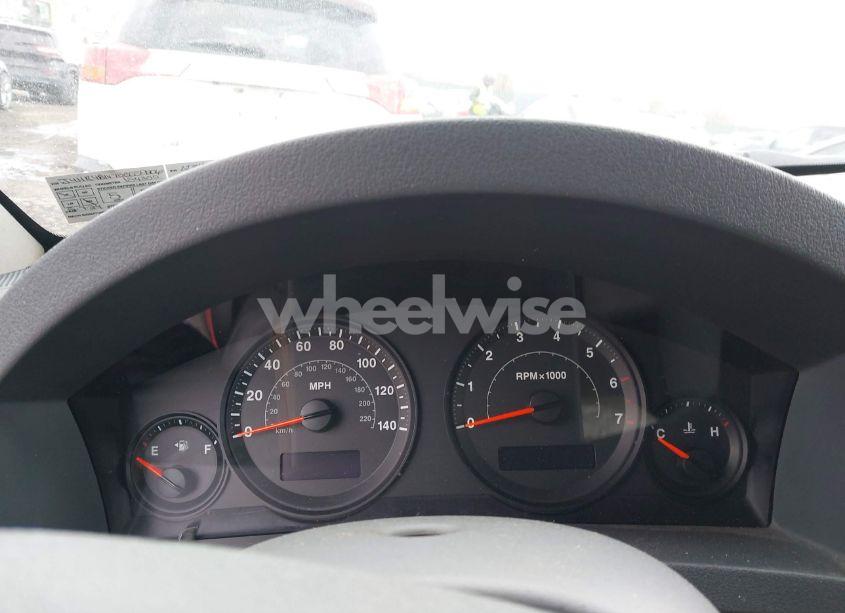 Photo 14 of 2005 Jeep Grand CHEROKEE LAREDO (VIN 1J4HR48N75C559206)