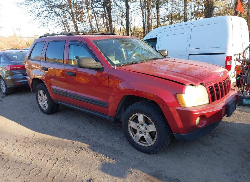 2005 Jeep Grand CHEROKEE LAREDO (VIN 1J4HR48N75C631926) main photo