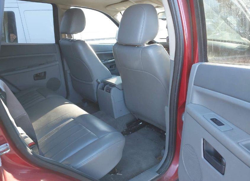 Photo 8 of 2005 Jeep Grand CHEROKEE LAREDO (VIN 1J4HR48N75C631926)