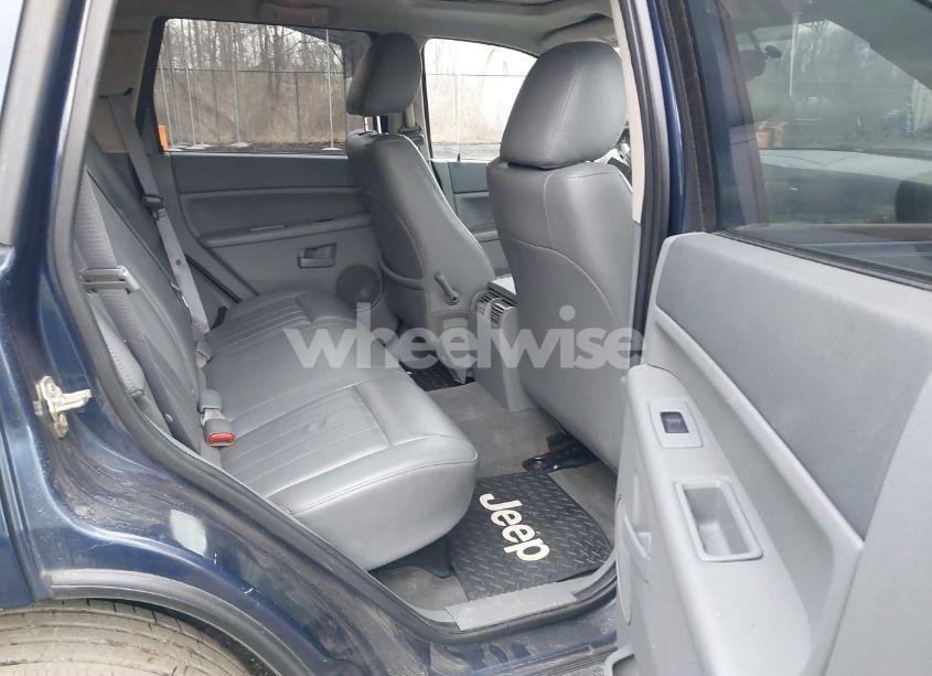 Photo 8 of 2005 Jeep Grand CHEROKEE LAREDO (VIN 1J4HR48N75C722548)