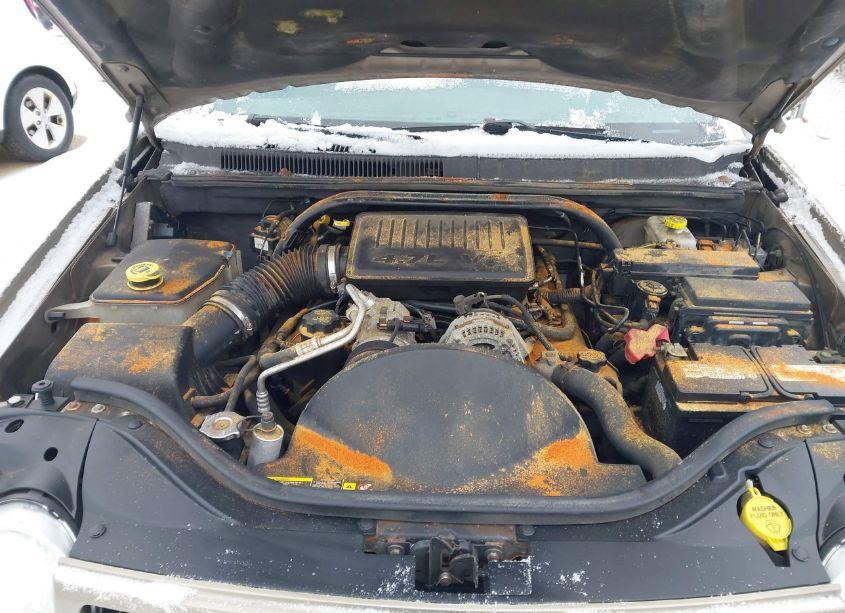 Photo 10 of 2005 Jeep Grand CHEROKEE LAREDO (VIN 1J4HR48N75C727670)