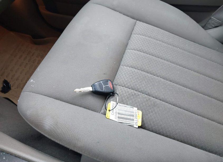 Photo 11 of 2005 Jeep Grand CHEROKEE LAREDO (VIN 1J4HR48N75C727670)