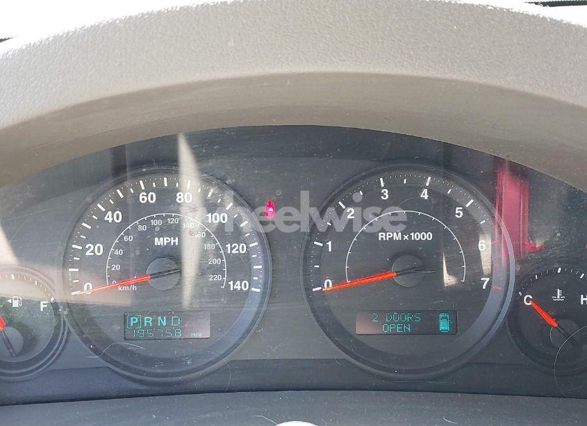 Photo 7 of 2005 Jeep Grand CHEROKEE LAREDO (VIN 1J4HR48N85C536338)