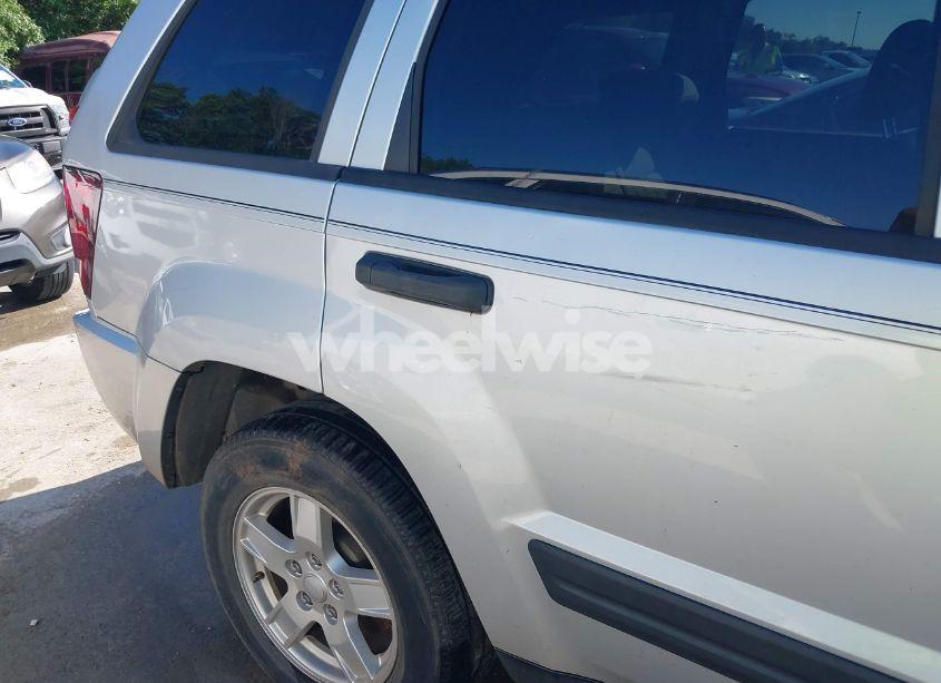 Photo 6 of 2005 Jeep Grand CHEROKEE LAREDO (VIN 1J4HR48N95C516969)