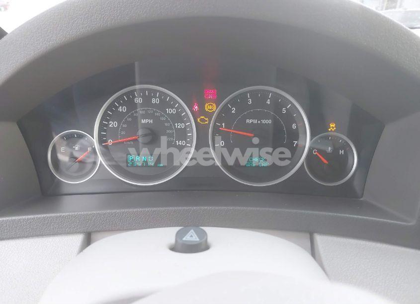 Photo 7 of 2005 Jeep Grand CHEROKEE LIMITED (VIN 1J4HR58205C511669)