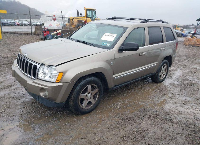 Photo 2 of 2005 Jeep Grand CHEROKEE LIMITED (VIN 1J4HR58225C673402)