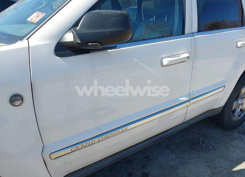 Photo 6 of 2005 Jeep Grand CHEROKEE LIMITED (VIN 1J4HR58235C528997)