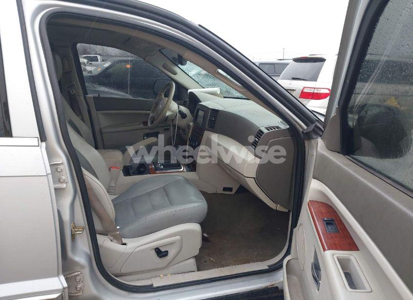 Photo 5 of 2005 Jeep Grand CHEROKEE LIMITED (VIN 1J4HR58235C594062)