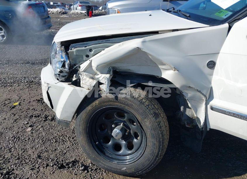 Photo 6 of 2005 Jeep Grand CHEROKEE LIMITED (VIN 1J4HR58295C532570)